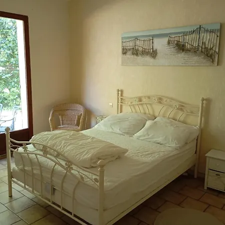 L 'ecrin Des Bois بيت للعطل Naujac-sur-Mer